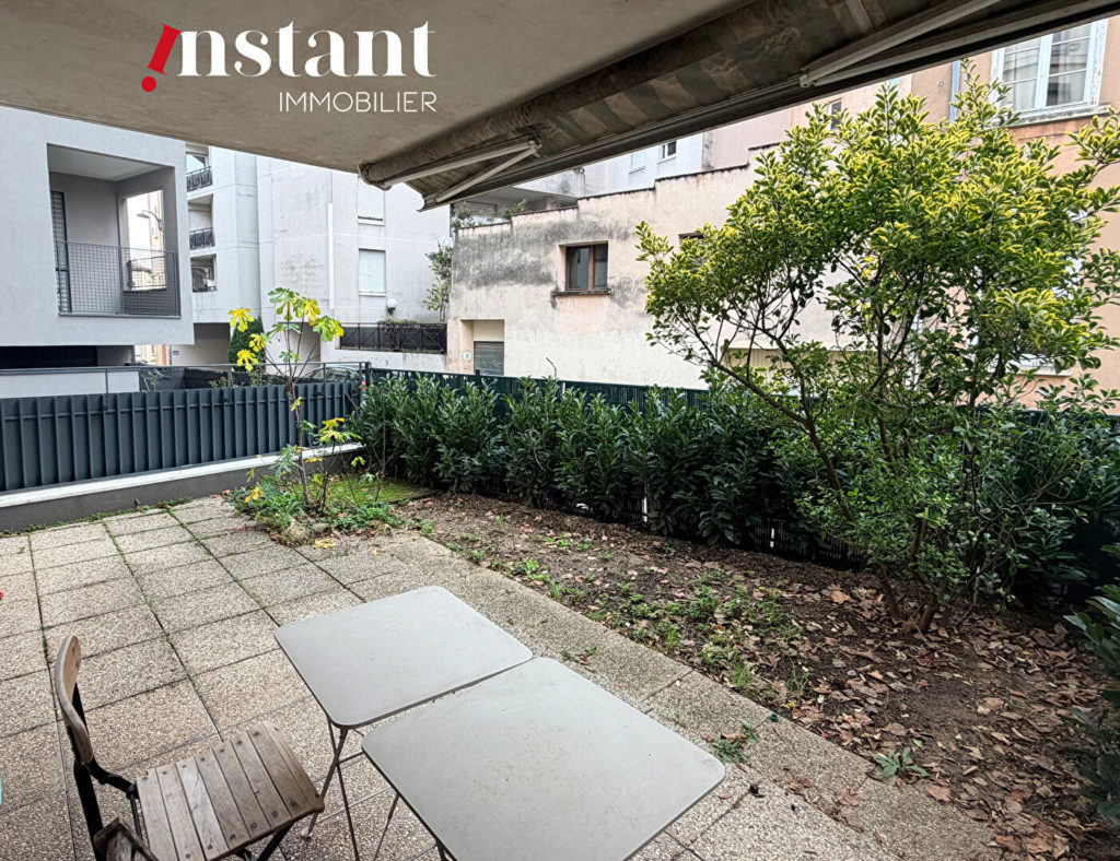 Exclusivité – Place Commandant Arnaud – T3 avec deux jardins