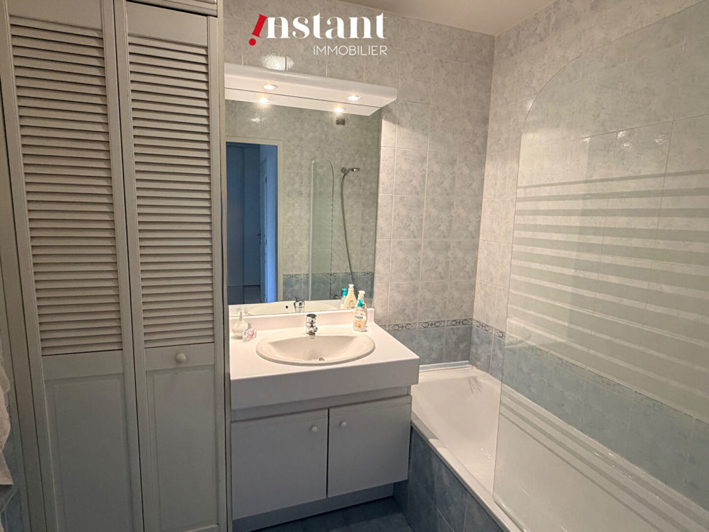 Exclusivité – Place Commandant Arnaud – T3 avec deux jardins