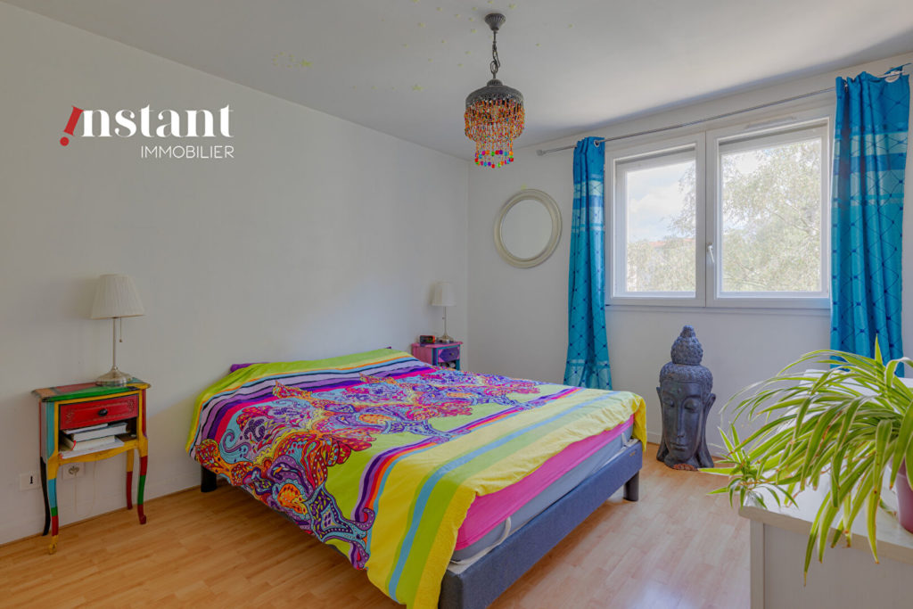 T5 4 chambres grand balcon
