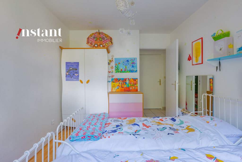 T5 4 chambres grand balcon
