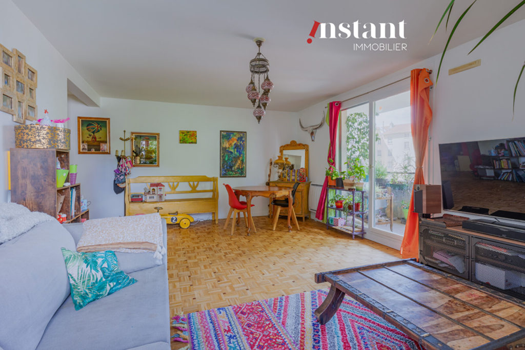 T5 4 chambres grand balcon