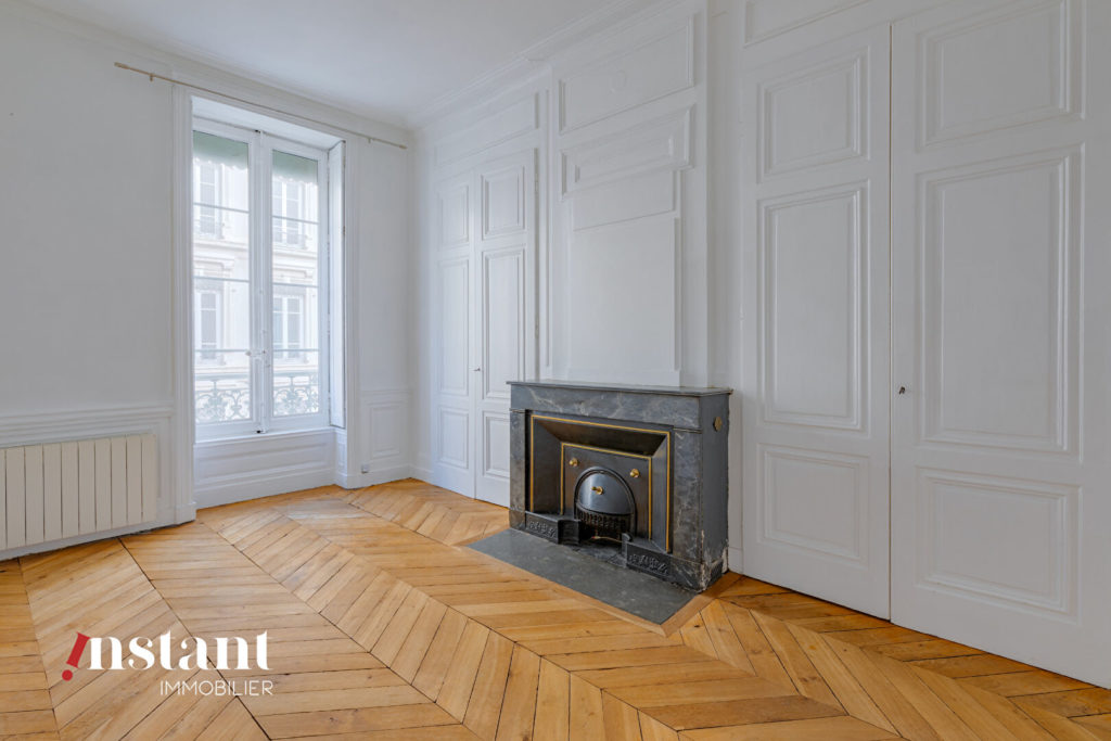 Co-Exclusivité – T3 hausmanien avec balcon – Foch