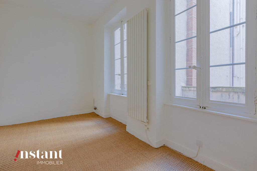 Co-Exclusivité – T3 hausmanien avec balcon – Foch