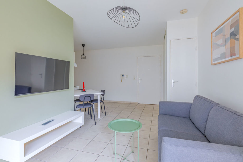 Beau T2 meublé avec balcon et garage