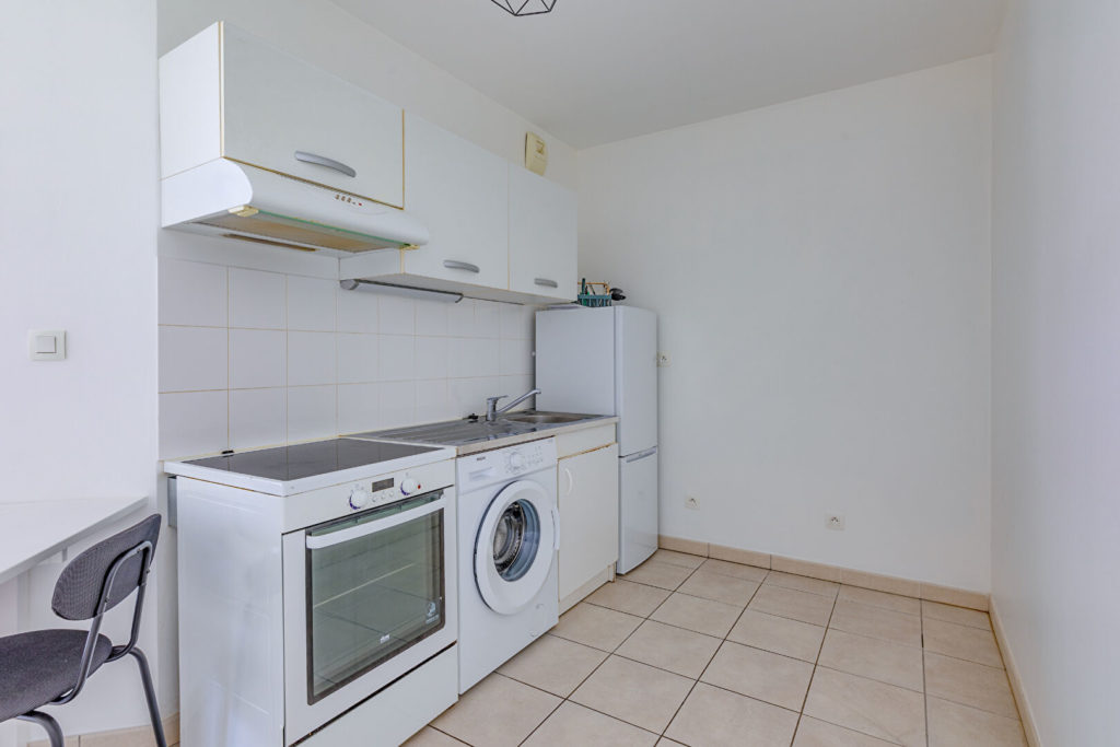 Beau T2 meublé avec balcon et garage