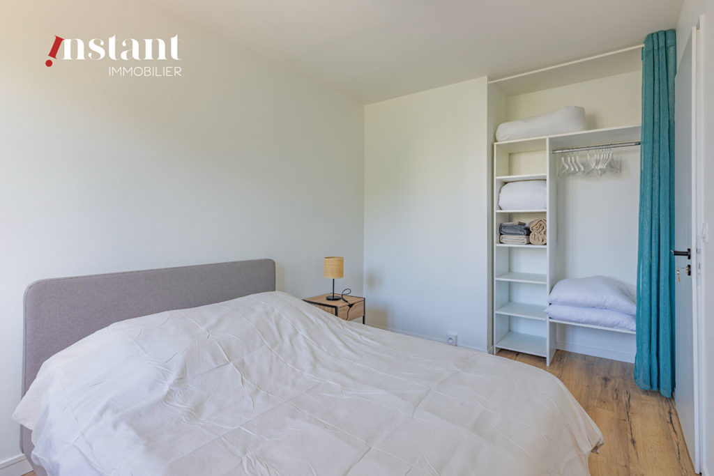 Chambre en colocation dans T5 BRON CENTRE