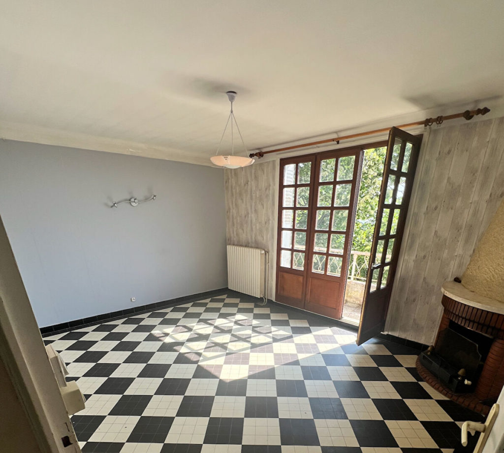 SOUS OFFRE – CHABANIERE : MAISON SUR TERRAIN DE 1000 M²