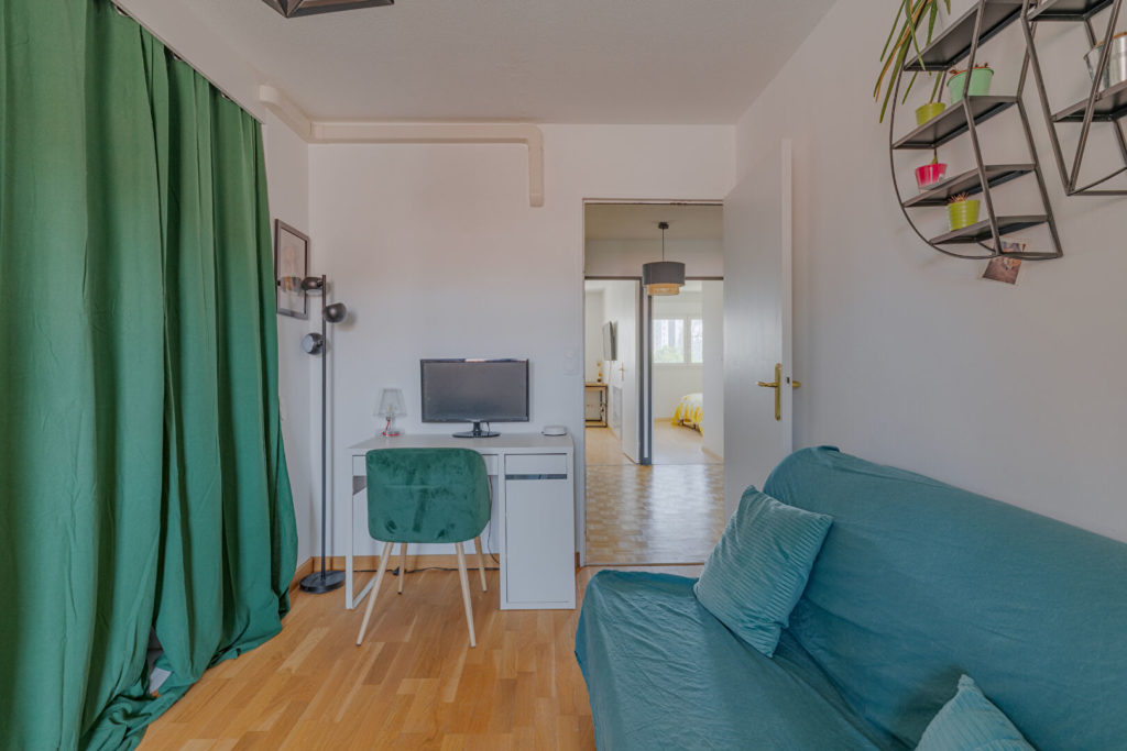 Superbe T5 en duplex de 128m2 avec terrasse – République/Gratte ciel