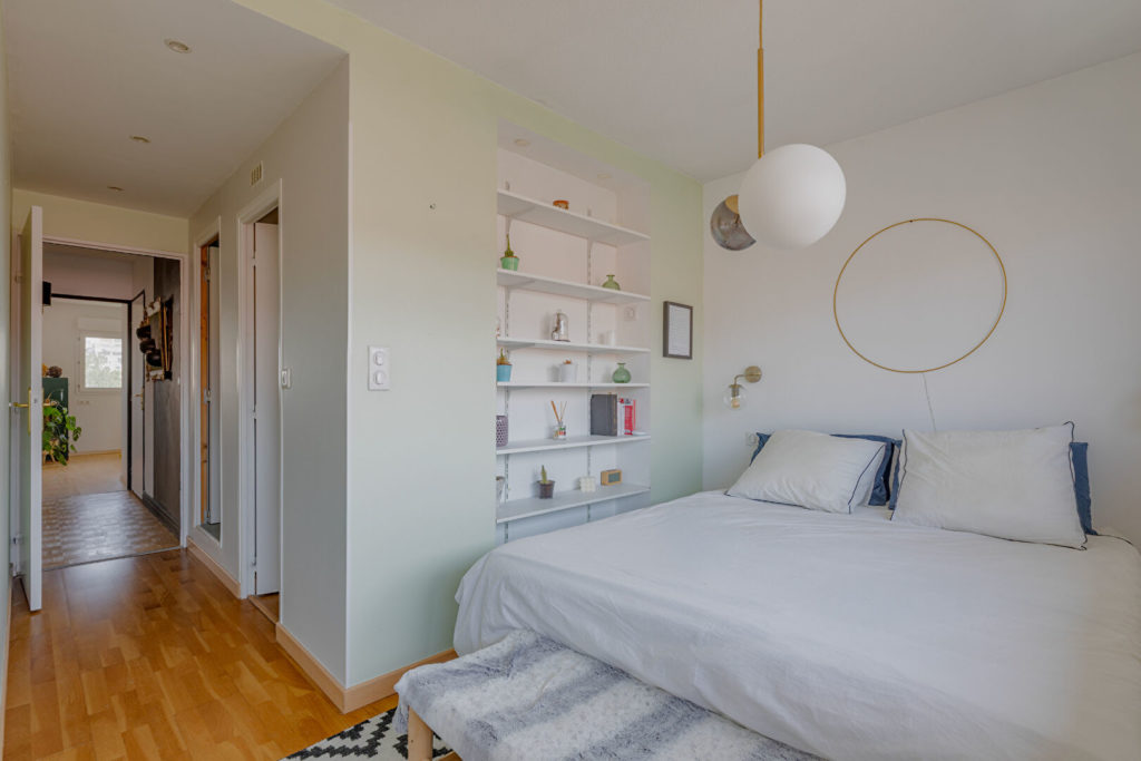 Superbe T5 en duplex de 128m2 avec terrasse – République/Gratte ciel
