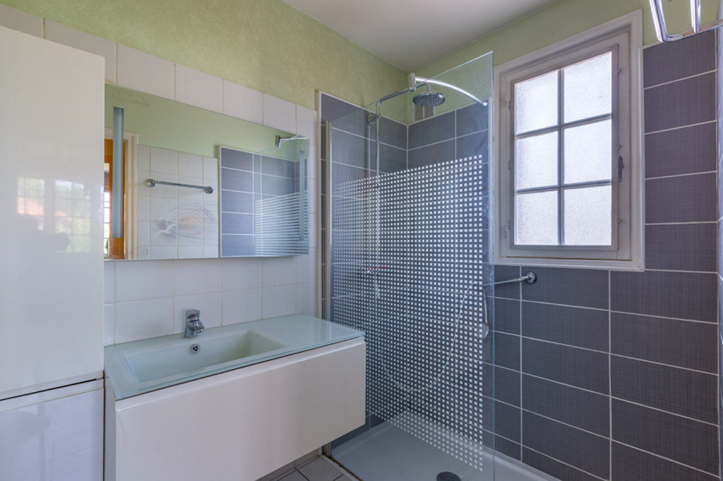 Maison 5 pièces 170m2 + Terrain piscinable – Rue Louis Martel