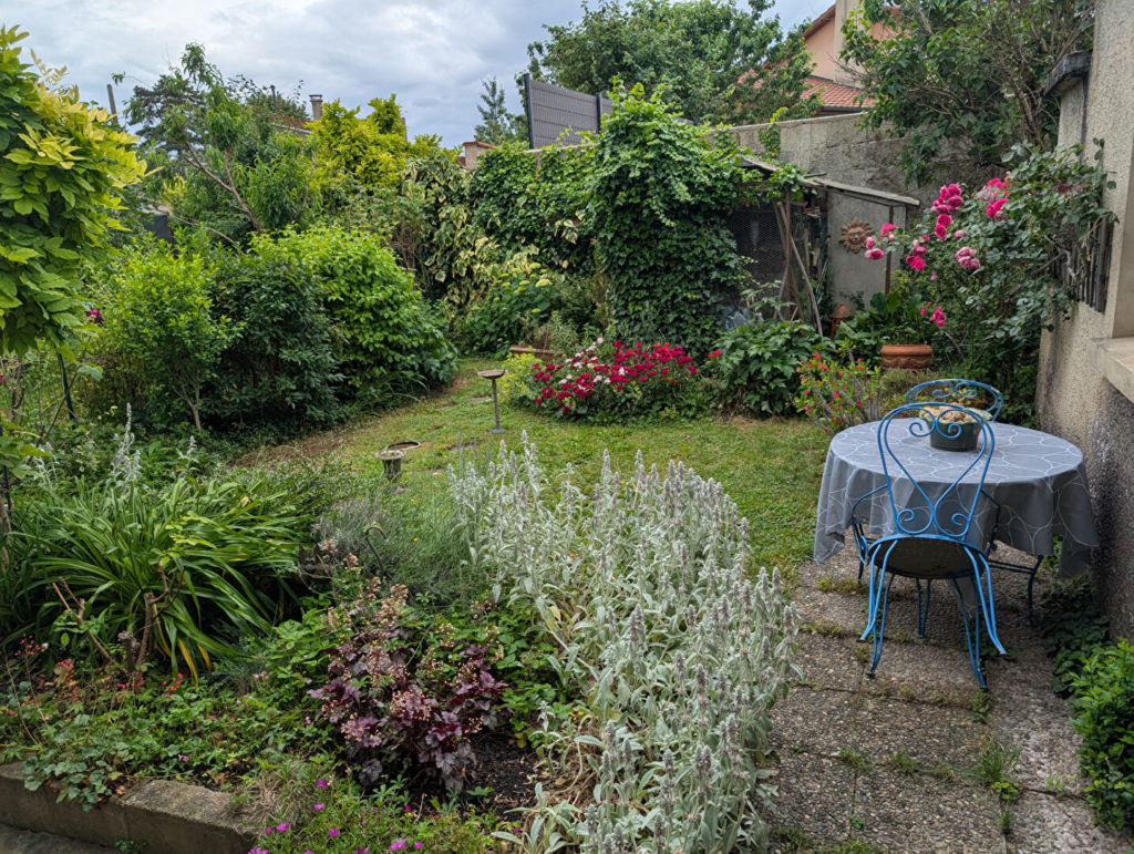 SOUS COMPROMIS : Maison 120 m2 sur terrain de 181 m² – Meyzieu