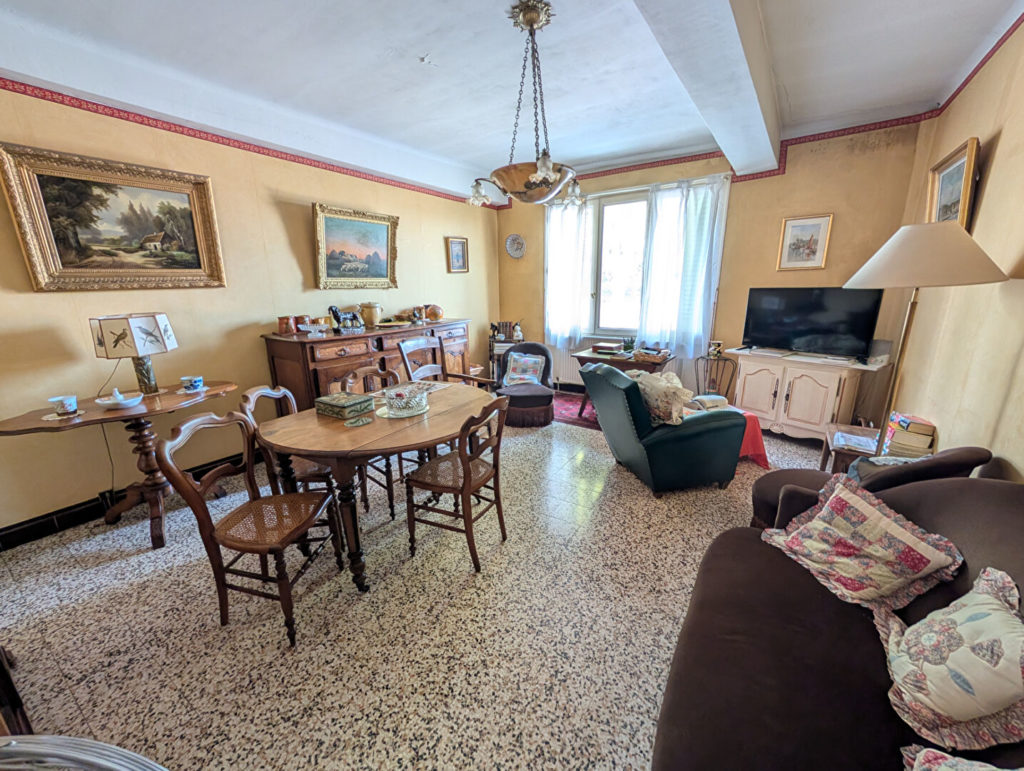 SOUS COMPROMIS : Maison 120 m2 sur terrain de 181 m² – Meyzieu