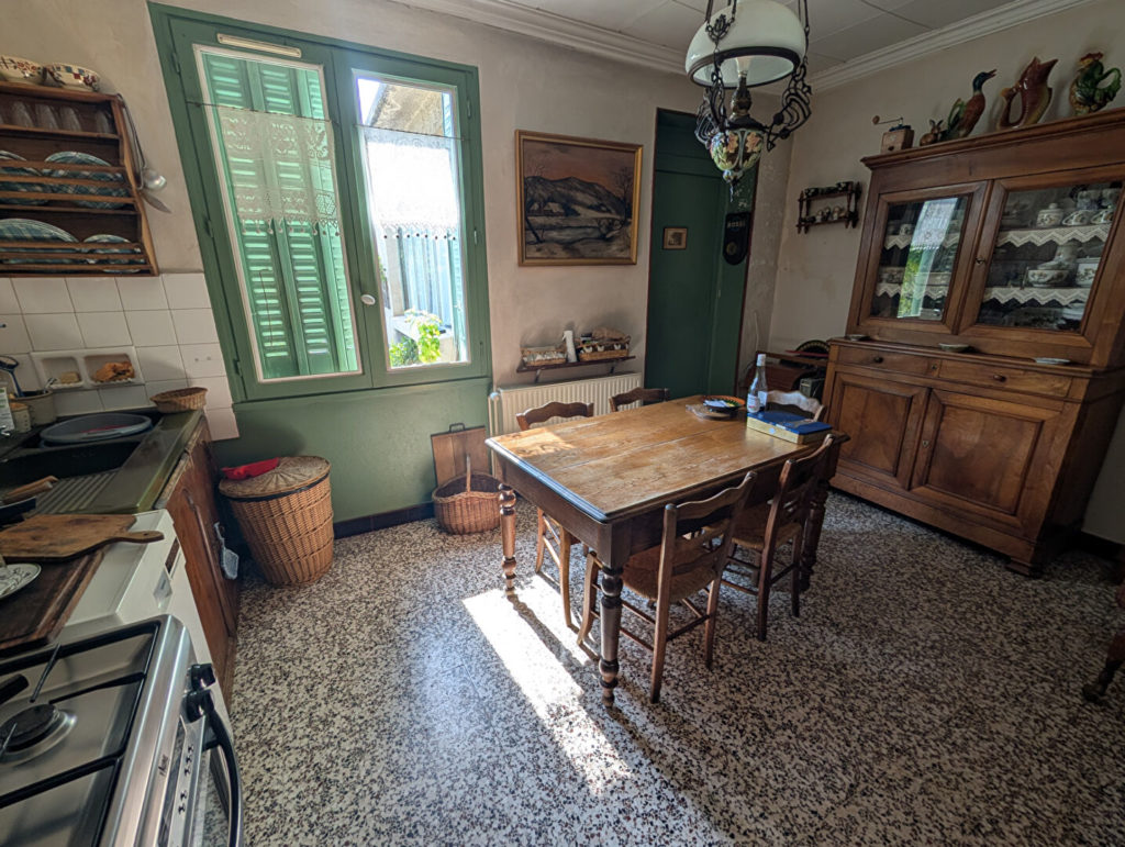 SOUS COMPROMIS : Maison 120 m2 sur terrain de 181 m² – Meyzieu