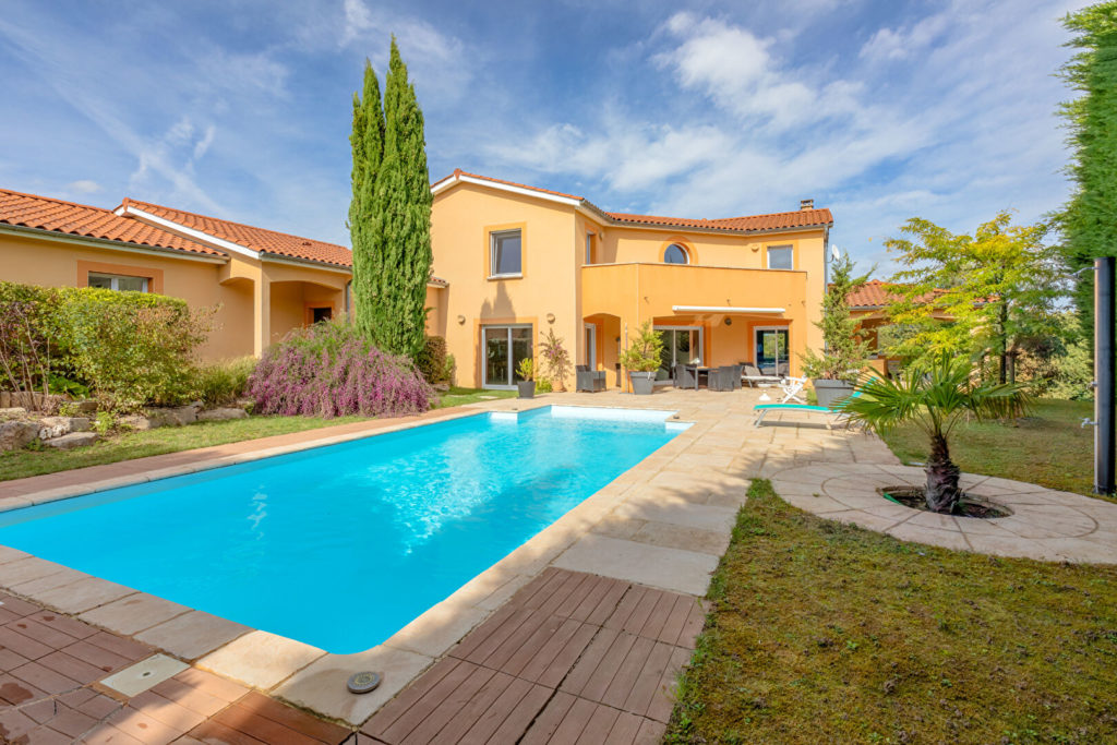 Exclusivité – Maison de 300 M² sur terrain de 2500 M²