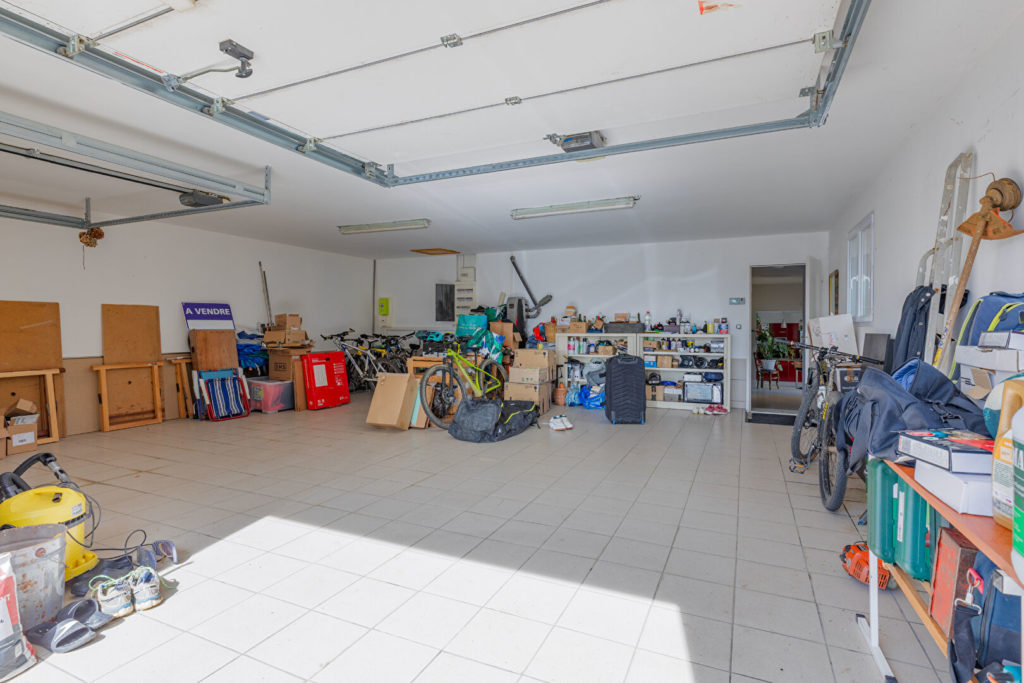 Exclusivité – Maison de 300 M² sur terrain de 2500 M²