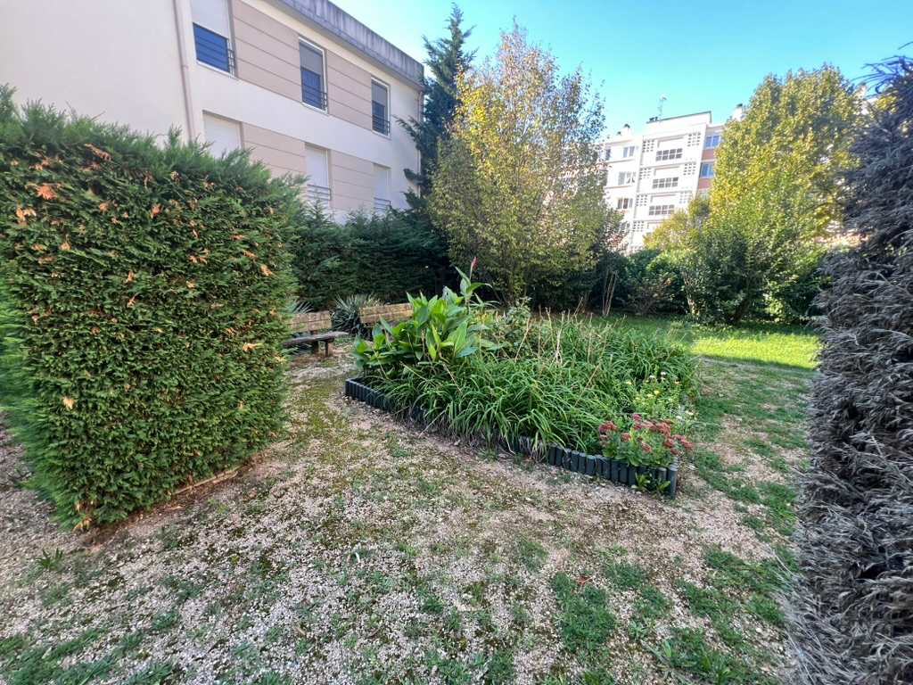SAINT PRIEST : T3 DE 63 M² + GARAGE