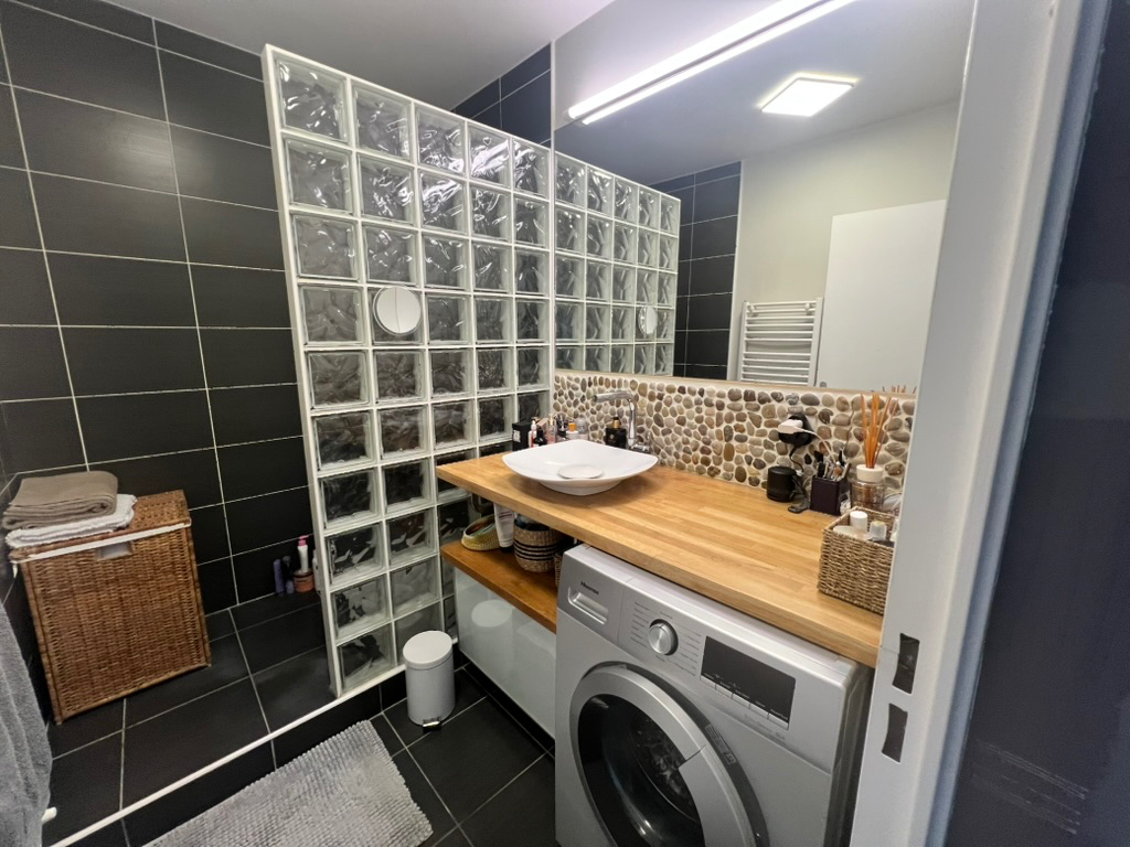 SAINT PRIEST : T3 DE 63 M² + GARAGE