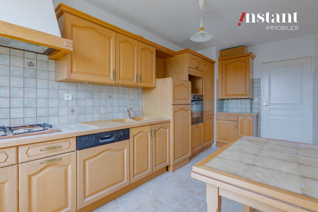 Grand T3 avec loggia à 10 min de gare de Vénissieux