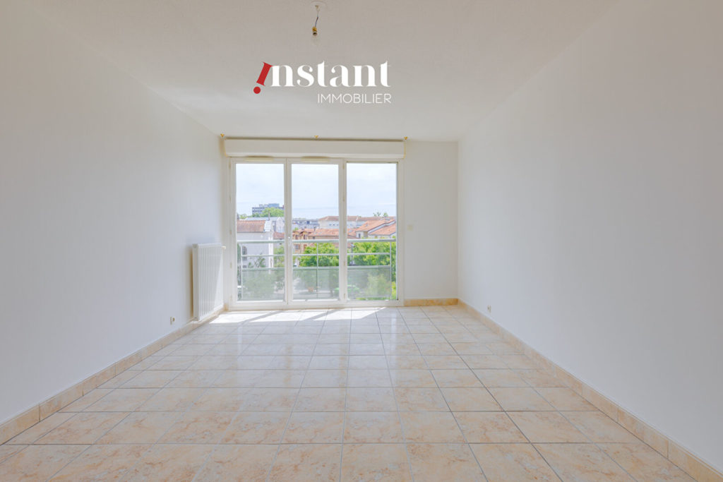 Grand T3 avec loggia à 10 min de gare de Vénissieux