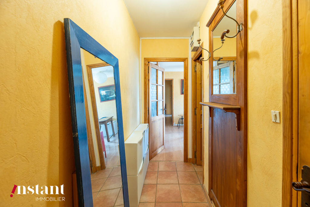 Appartement 3 pièces de 53m2 à rénover – Rue Viret, Villeurbanne