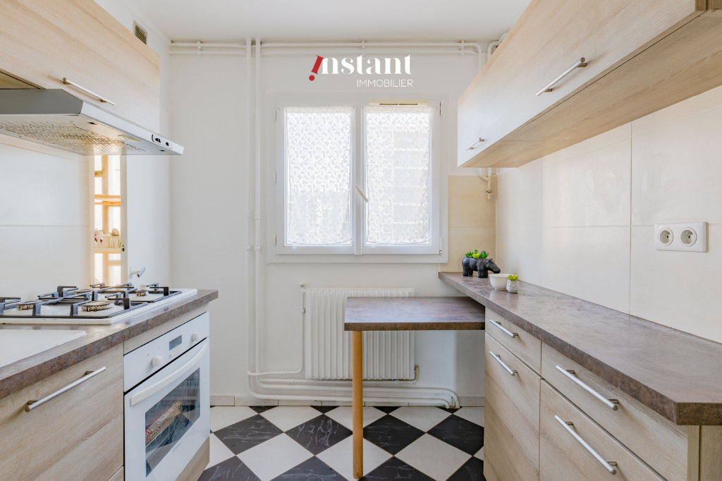 T4 3chambres au pied du métro Gratte Ciel