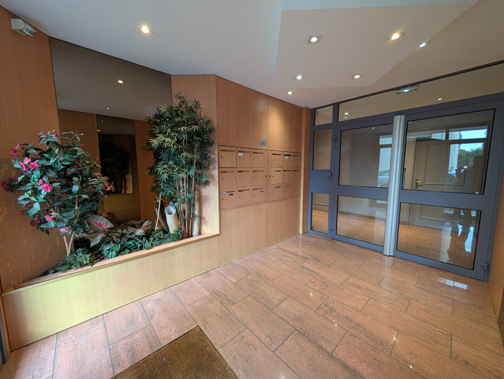 Exclusivité – T1 avec cave – Grange Blanche