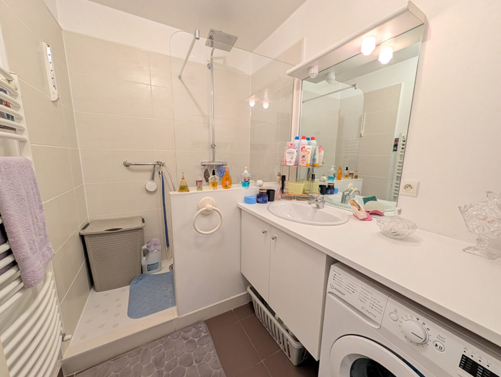 Appartement Saint Priest : T3 de 57 m2 + jardin de 108 m²