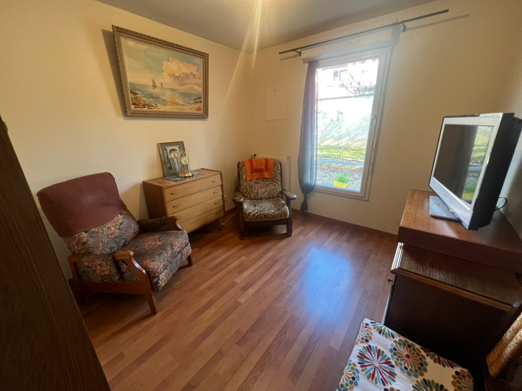 Appartement Saint Priest : T3 de 57 m2 + jardin de 108 m²