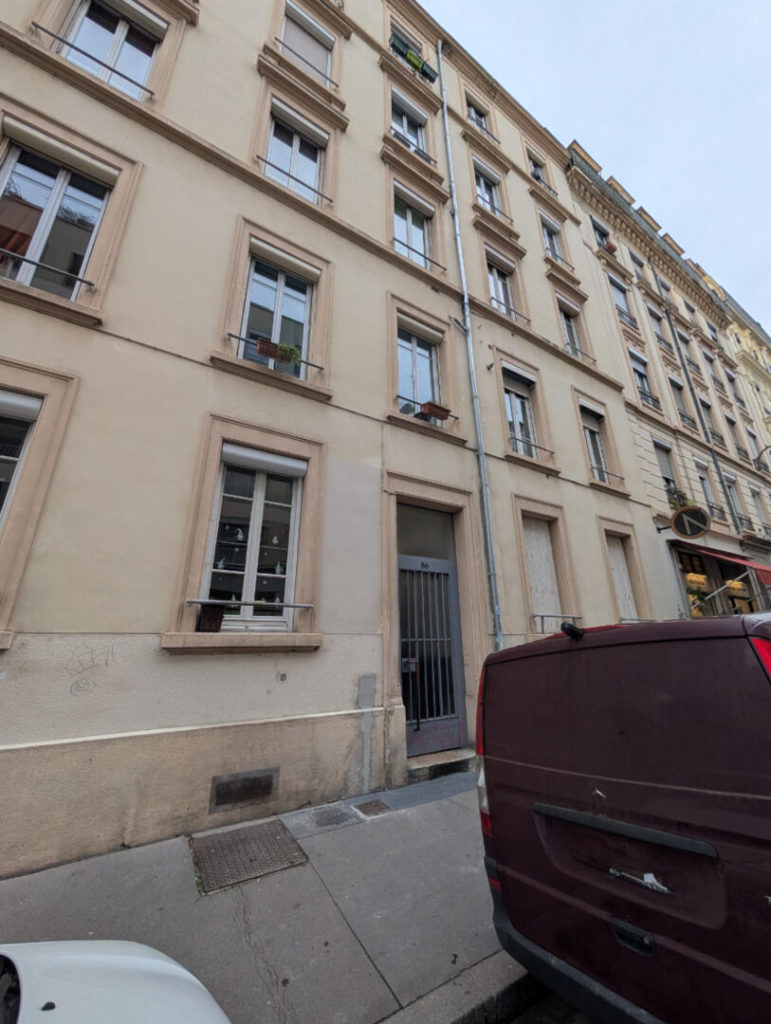 LYON 7 PROCHE JEAN MACE : T1 BIS DE 36 M²