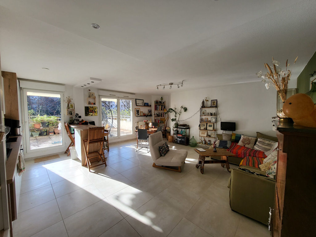 T3 avec terrasse de 66m2 – Villeurbanne GrandClément