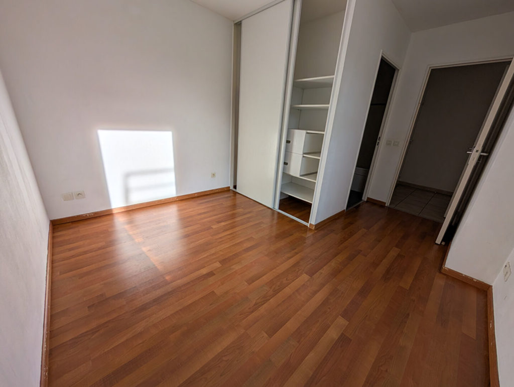 SAINT PRIEST PROCHE CENTRE : T2 de 45 m² – garage possible