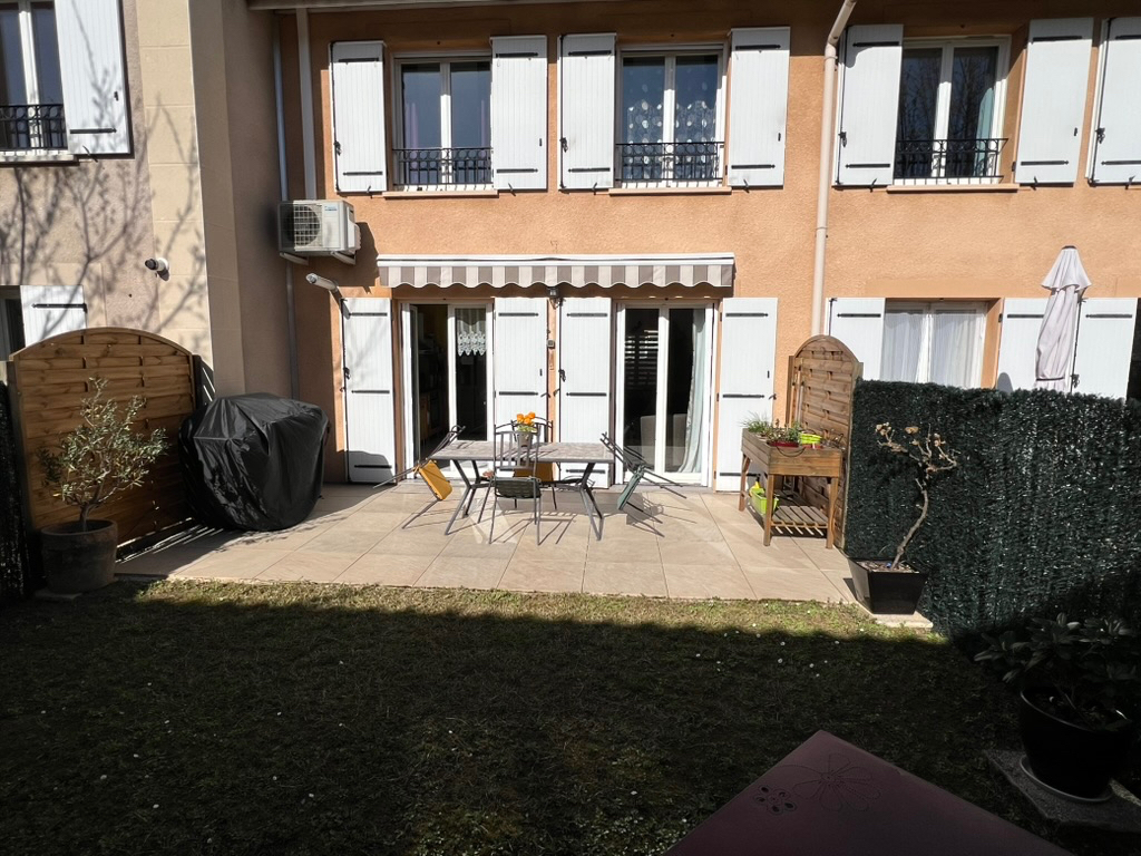 Maison de 93.02 m2 avec garage – Lyon 8