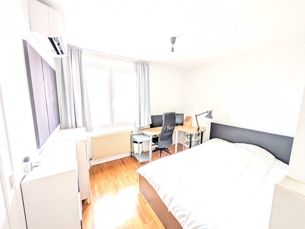 VILLEURBANNE GRANDCLEMENT : T4 75 M² + CAVE + PARKING