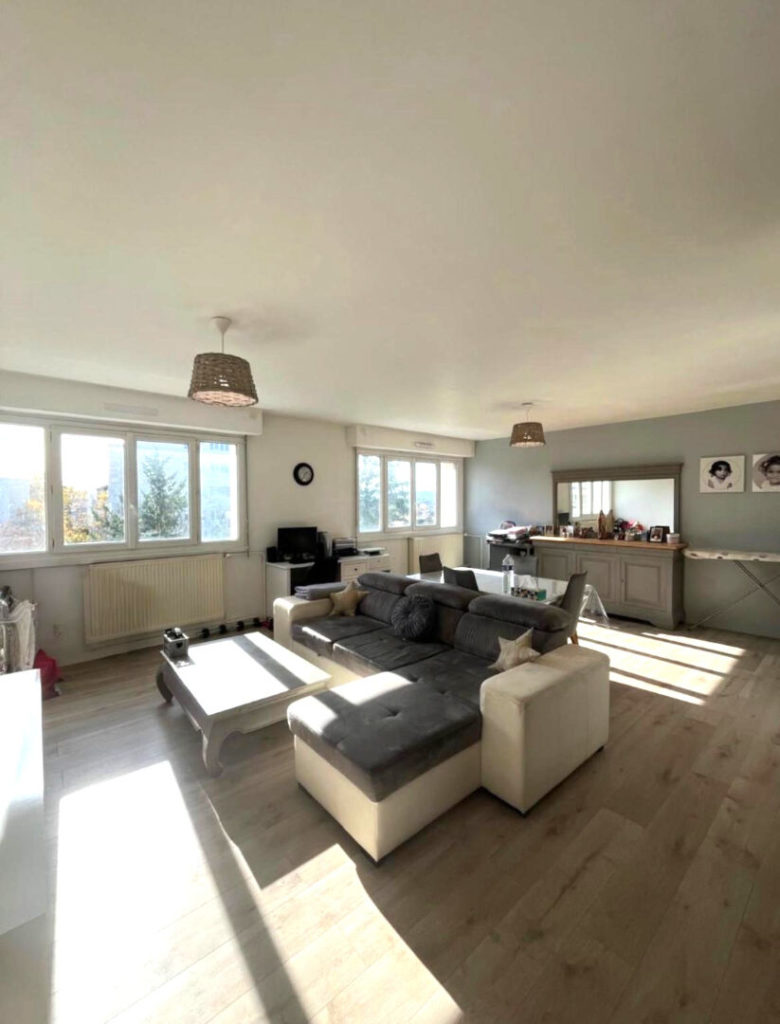 STE FOY LES LYON CENTRE : T4 + CAVE + PARKING