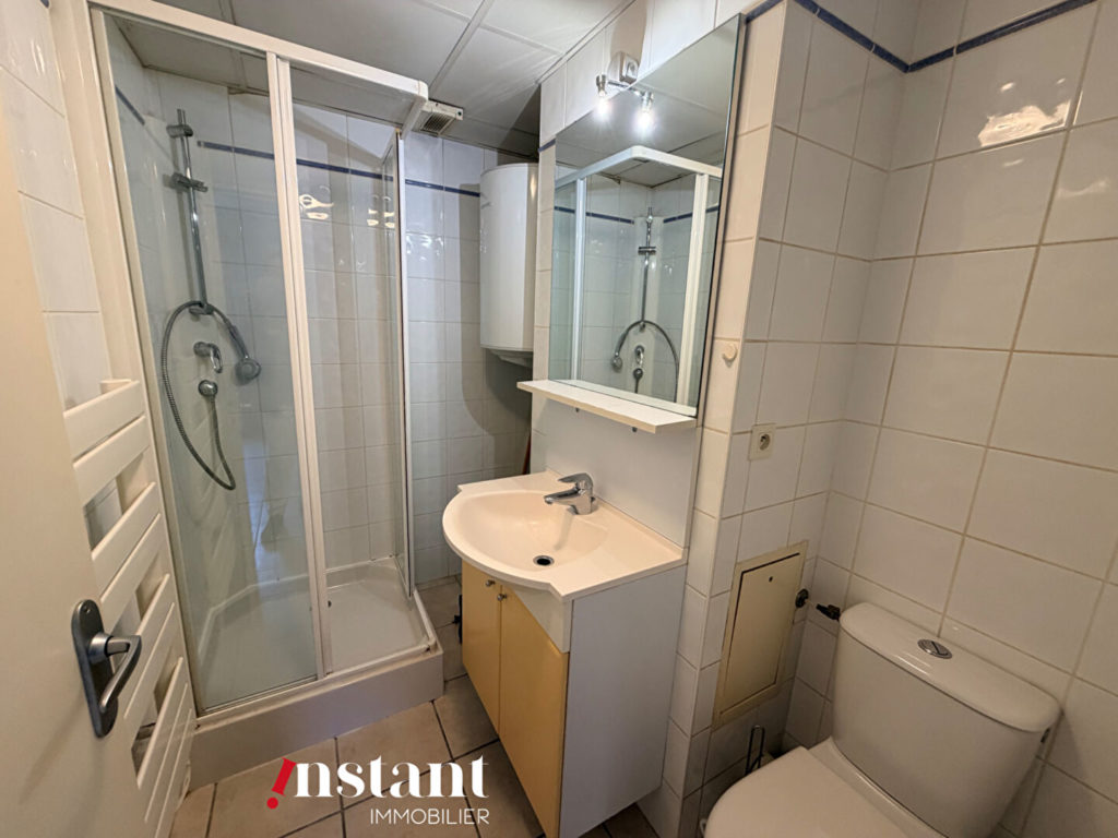 T1 – Proche Métro Valmy