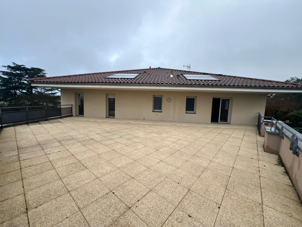 T5 en duplex avec terrasse – Rillieux-la-Pape