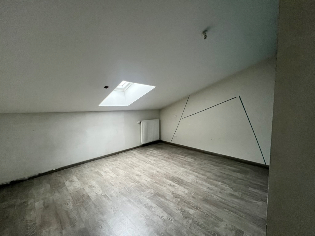 T5 en duplex avec terrasse – Rillieux-la-Pape