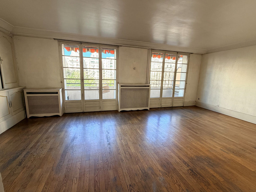 Co-Exclusivité – T4 avec balcon – Gratte Ciel