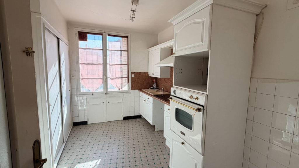 Co-Exclusivité – T4 avec balcon – Gratte Ciel