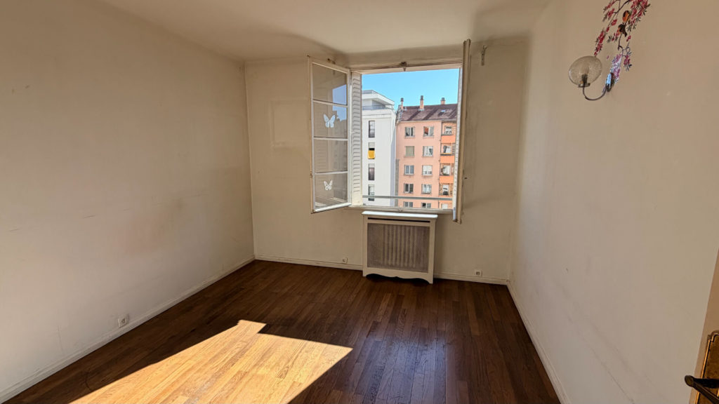 Co-Exclusivité – T4 avec balcon – Gratte Ciel
