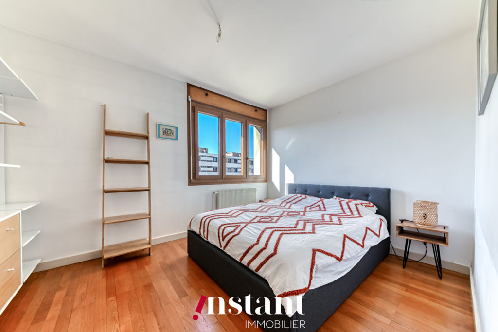 T3 meublé avec balcon & garage – Dauphiné-Lacassagne