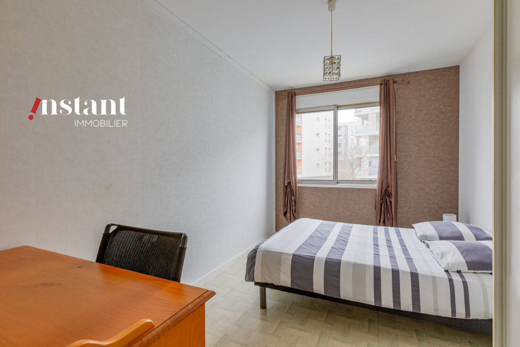 Chambre en colocation dans T3 avec balcon Arrêt Rebufer