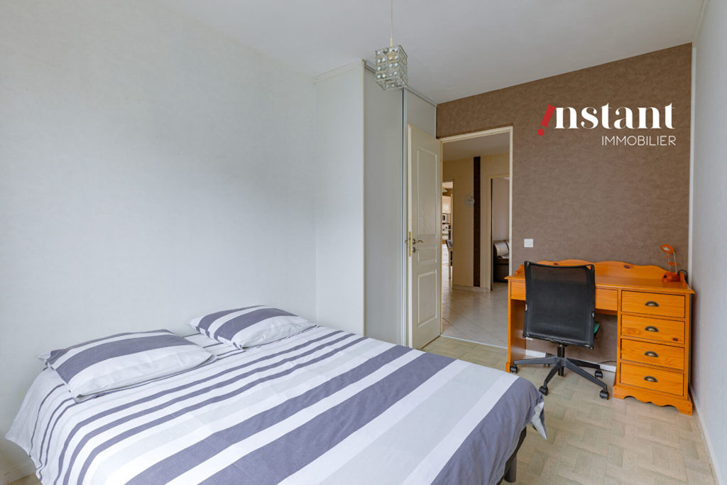 Chambre en colocation dans T3 avec balcon Arrêt Rebufer