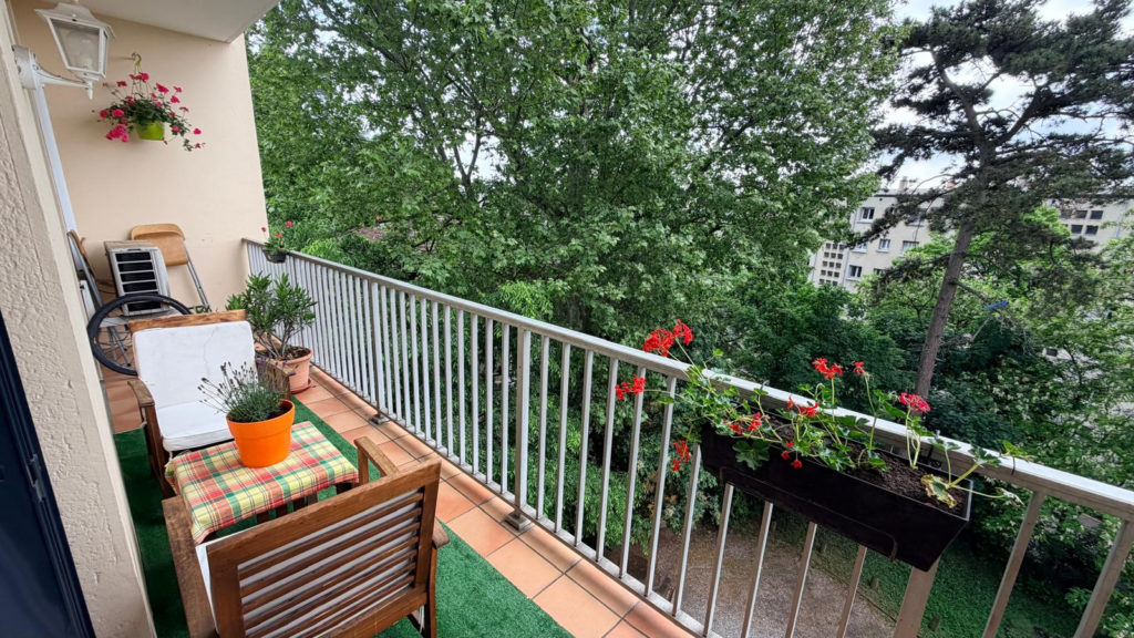 NOUVEAUTÉ – T3 avec balcon – Oullins Centre