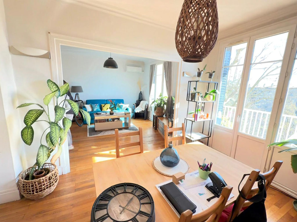 NOUVEAUTÉ – T3 avec balcon – Oullins Centre