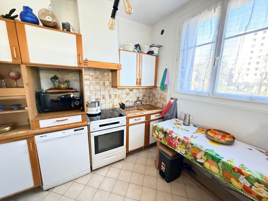 NOUVEAUTÉ – T3 avec balcon – Oullins Centre