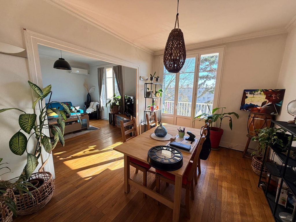 NOUVEAUTÉ – T3 avec balcon – Oullins Centre