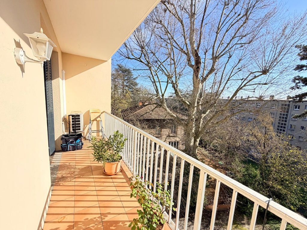 NOUVEAUTÉ – T3 avec balcon – Oullins Centre