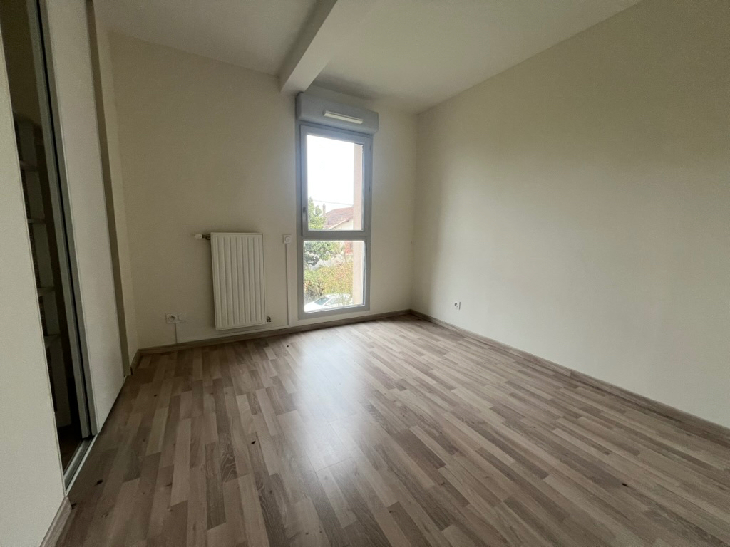 Duplex _Civrieux 5 pièce(s) 108 m2