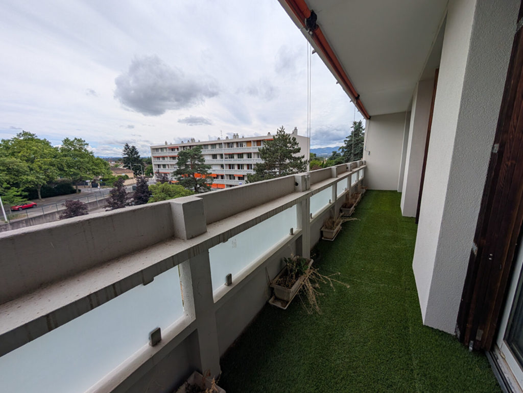 LYON 5 : T4 DE 70 M² + PARKING + CAVE